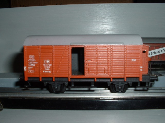 Trix H0 21532-4 Gedeckter Güterwagen GR der DR NEU 
